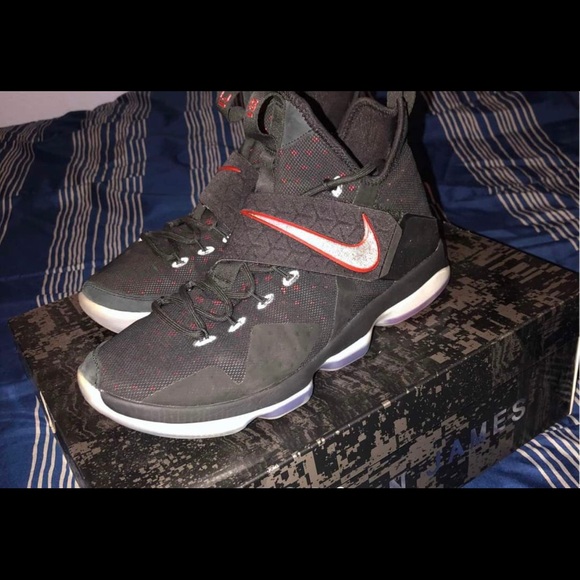 Lebron 14 Basketball Shoes